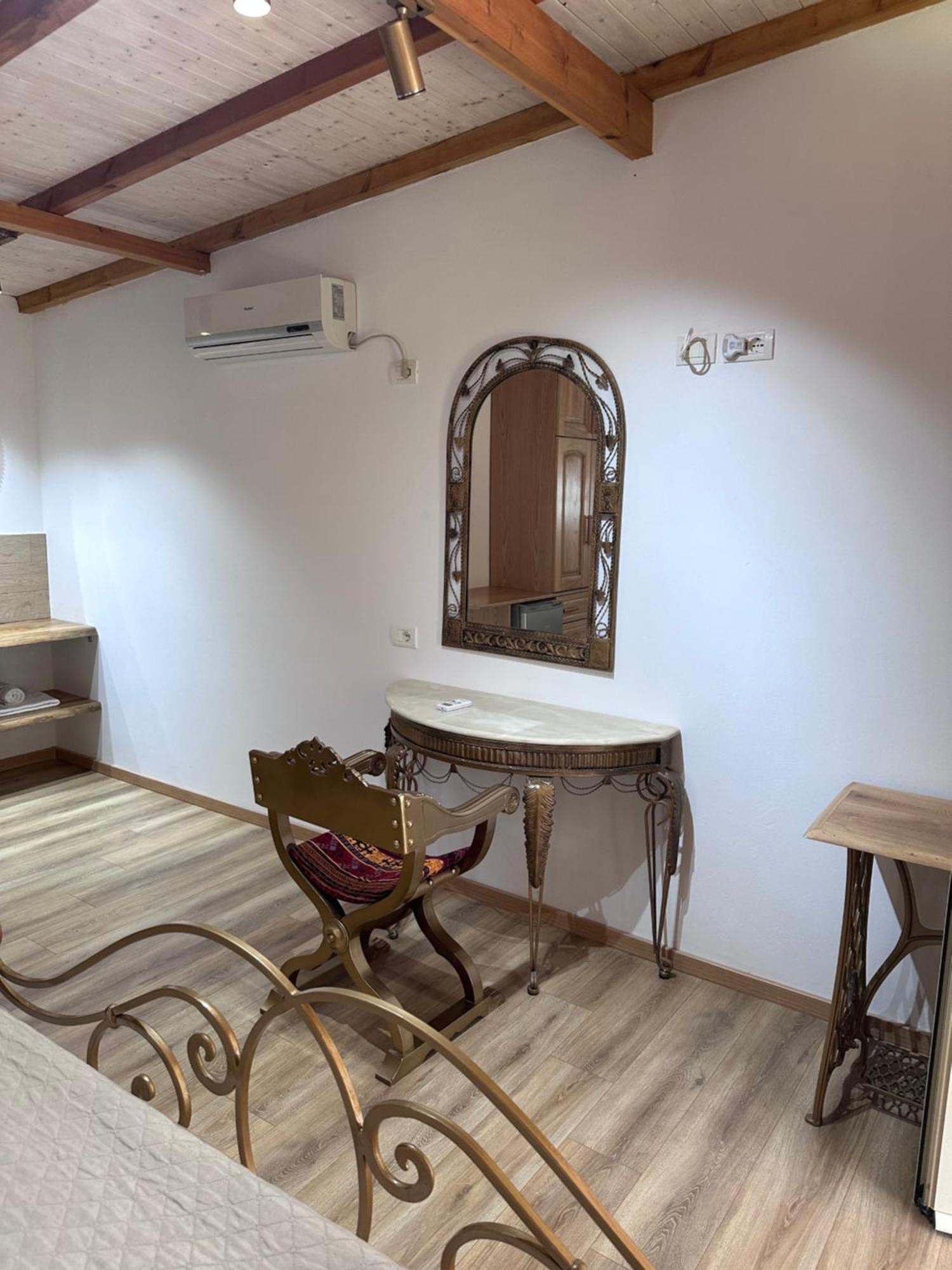 Nashos Bungalows Himare Fshat Exterior photo