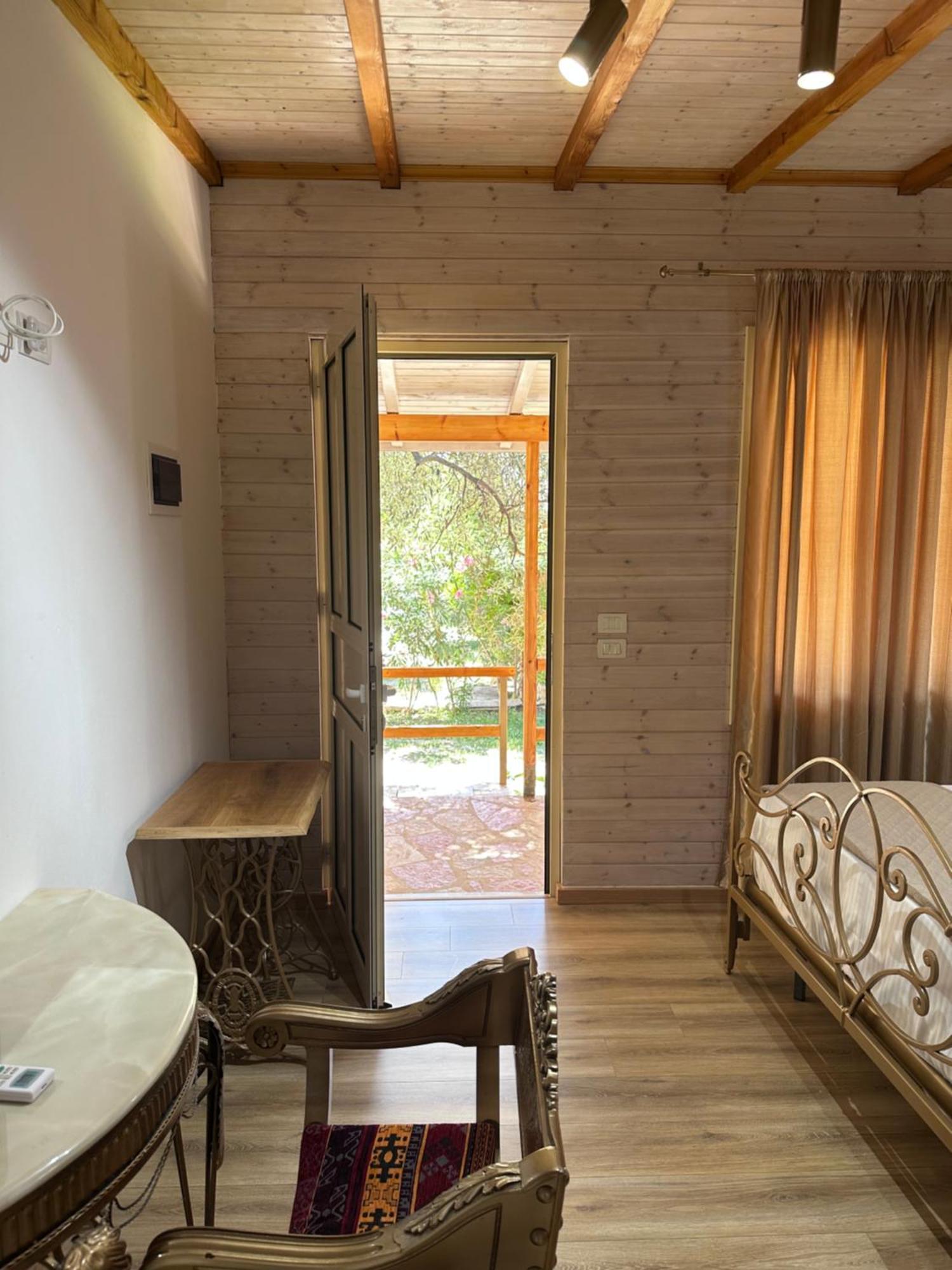 Nashos Bungalows Himare Fshat Exterior photo